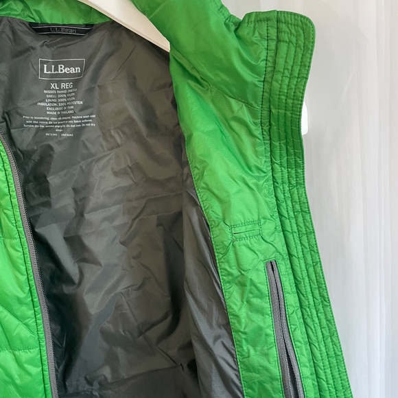 LL Bean Green Lightweight Primaloft Insulation Quilted Vest, XL - Picture 10 of 11